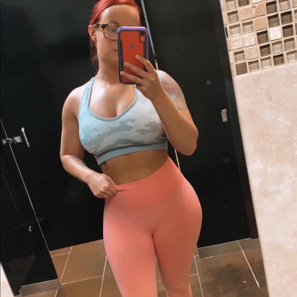 Meet your Posher, Ashley - Picture 3 of 4